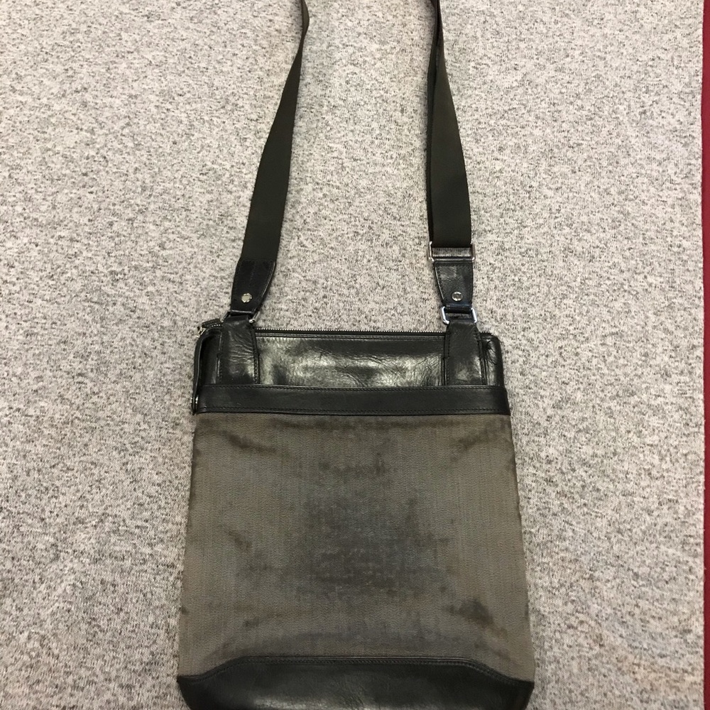 COPY - TUMI Mens Bag (Must Clean)